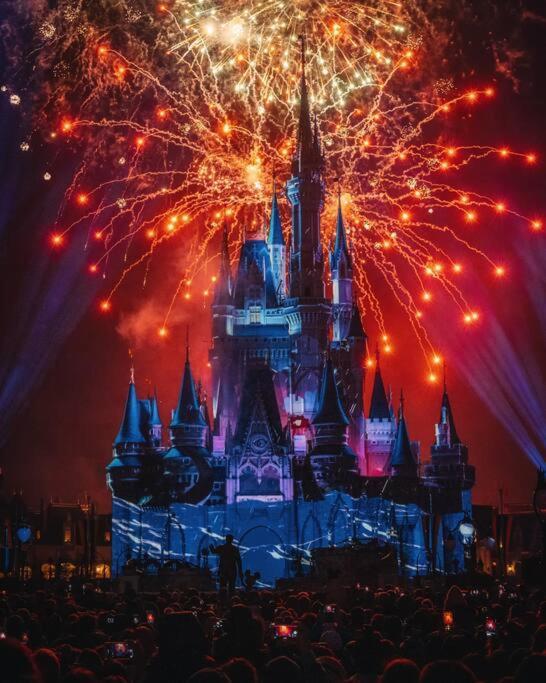 שלה *Au Bord Du Canal*Entre Paris Et Disneyland מראה חיצוני תמונה
